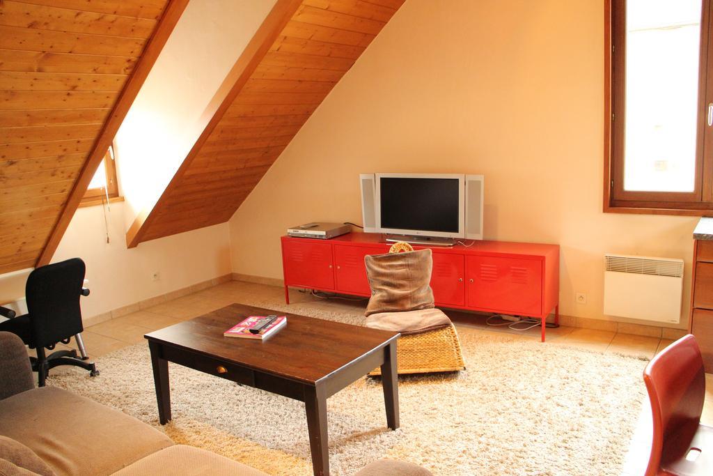 Les Z'Hirondelles Hotel Annecy Exterior photo